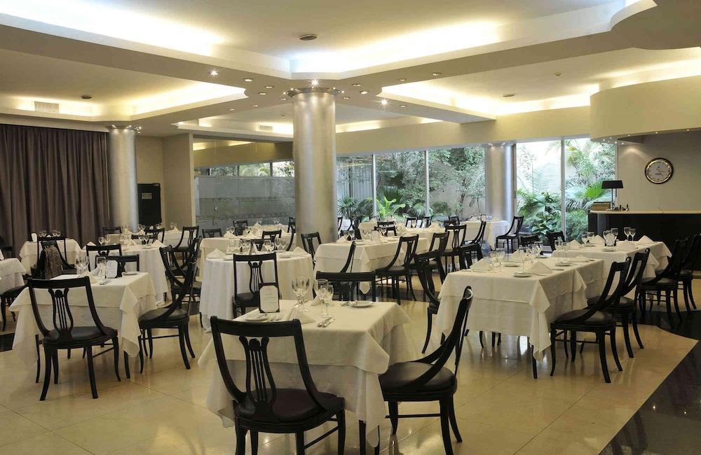 Plaza Real Hotel 4*