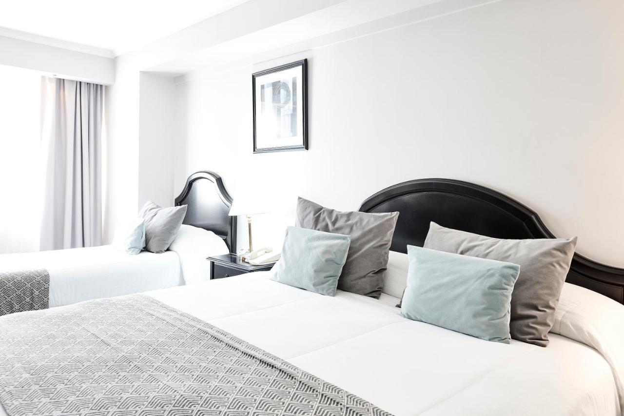 Plaza Real Hotel 4*