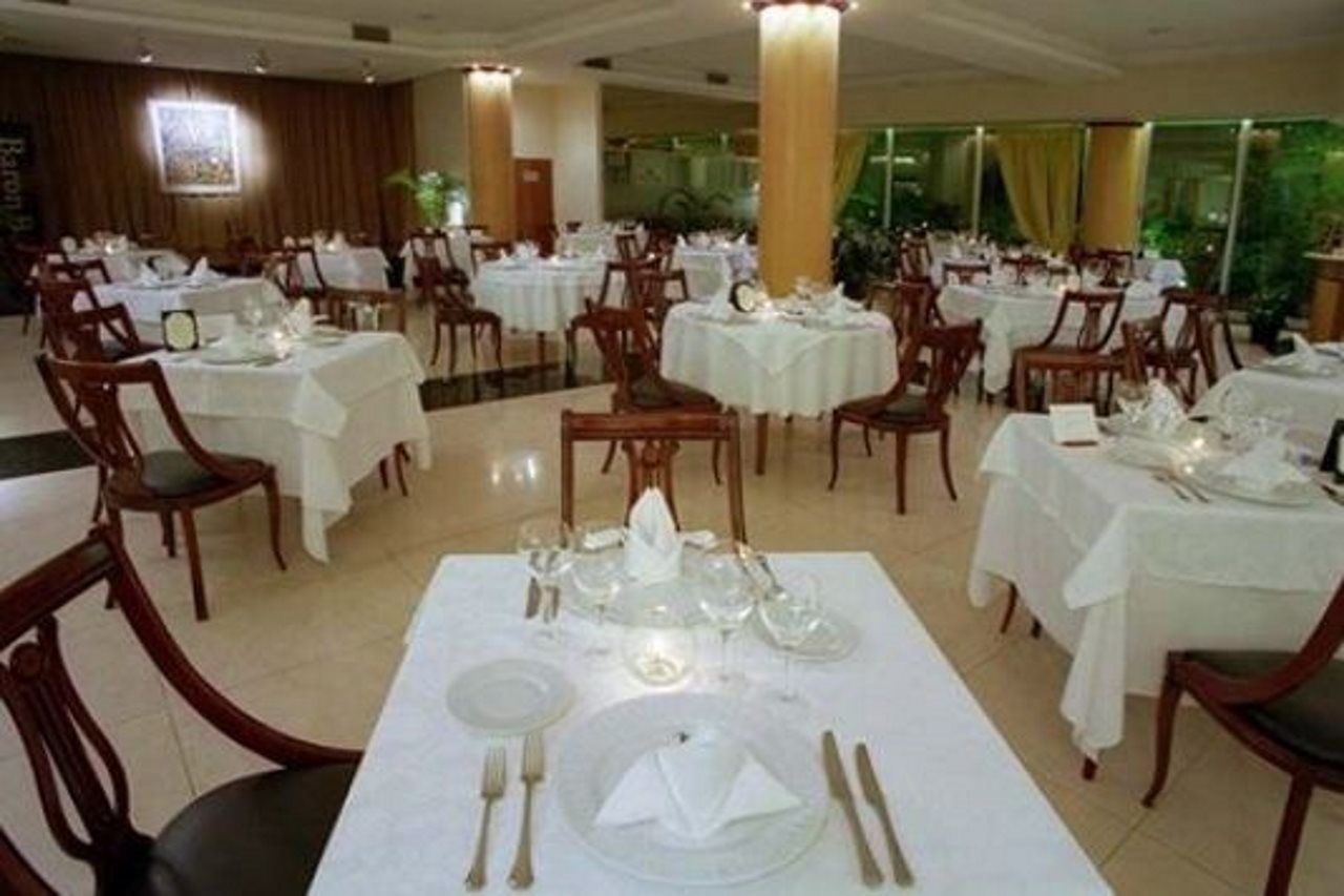 Plaza Real 4*